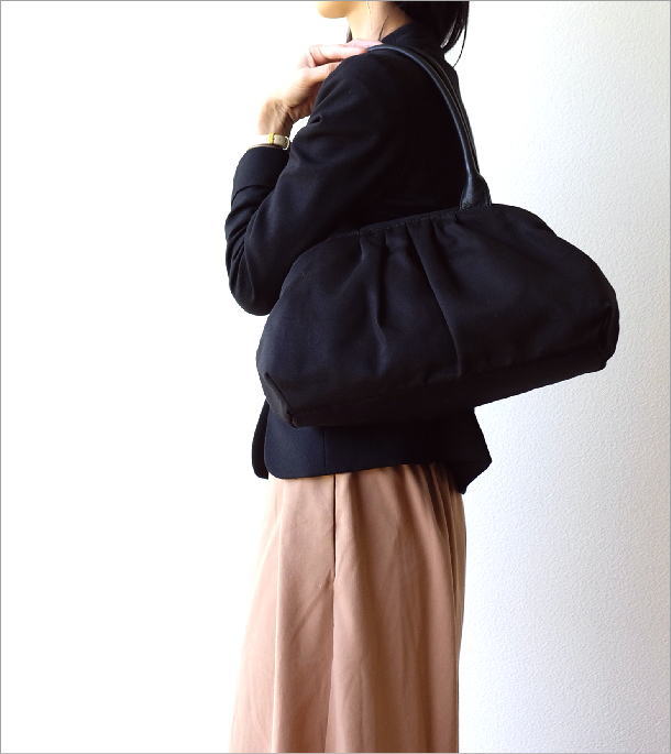 革ハンドル口金バッグ(4)