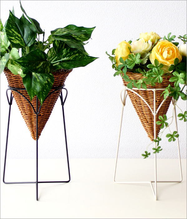 フェイクラタンのコーンポットスタンド(1)