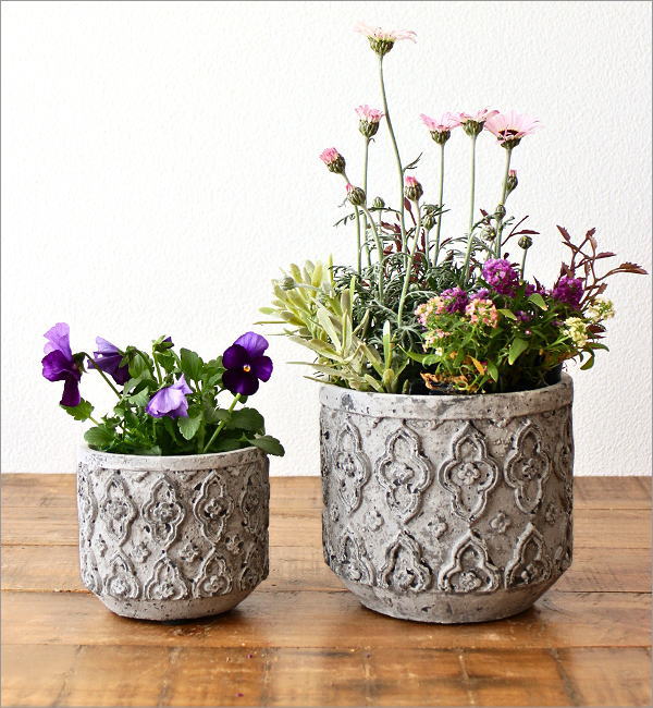 セメント製のシリンダーポット 2点セット(2)