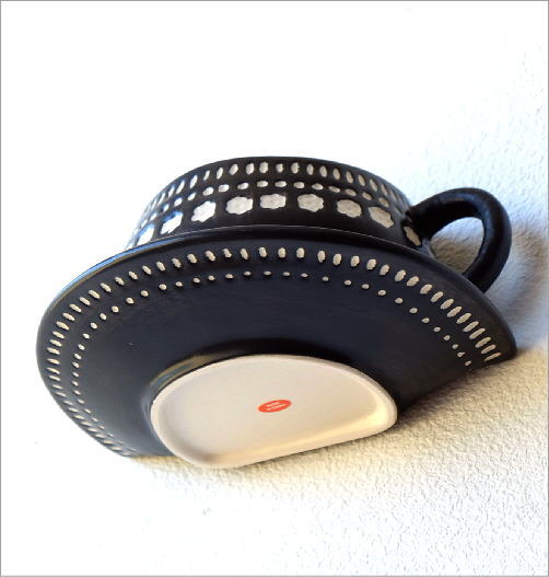 陶器のカップ型壁掛プランター(3)
