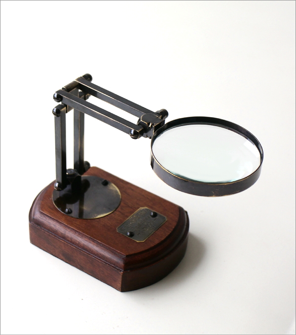 レトロなスタンド型拡大鏡(8)