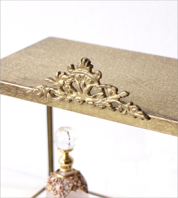 ～・ショーケース・アイボリーにゴールド飾り Amazon.co.jp: コレクションケースフガラスケースディスプレイラ