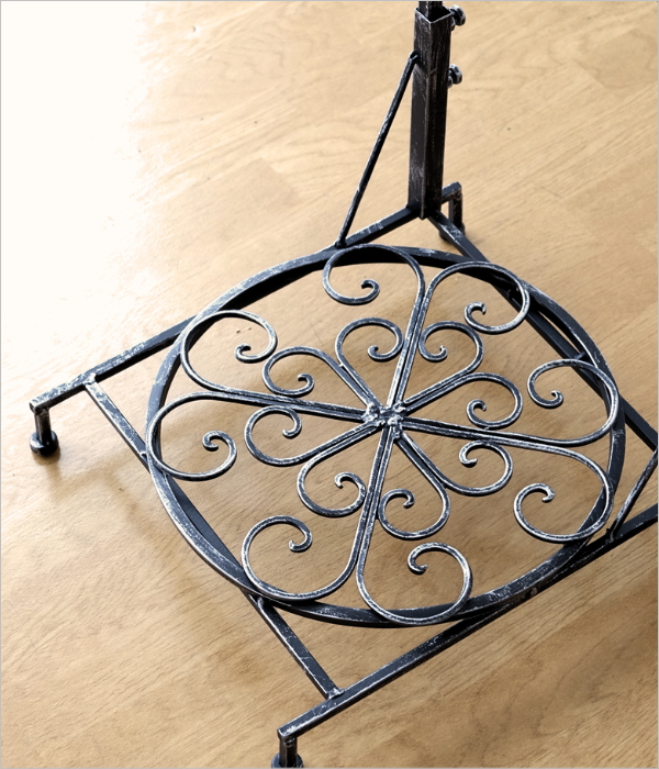 アイアンのラティス付スタンド(3)