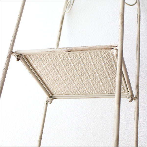 シャビーなホワイトアイアンの3段棚(7)