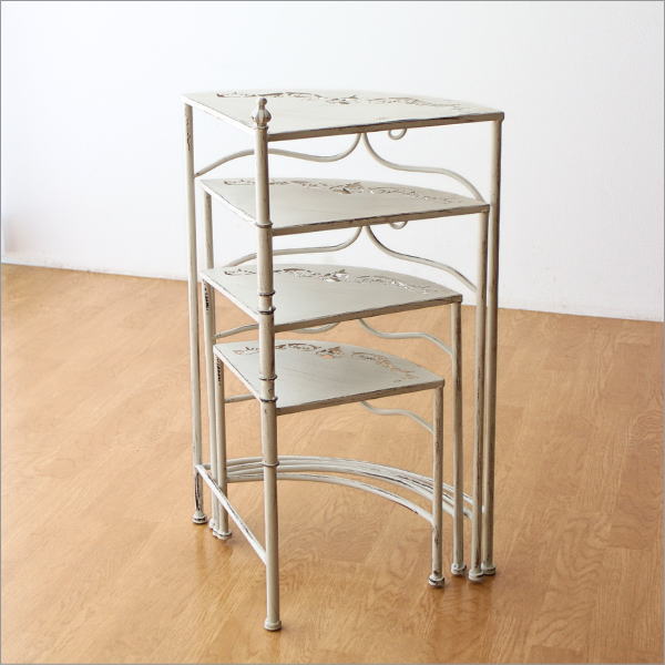 シャビーなWHアイアンのスパイラル花台(4)