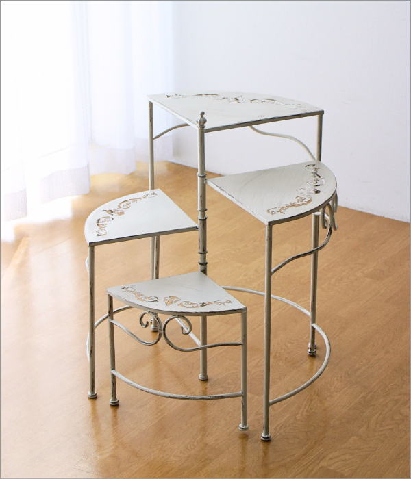 シャビーなWHアイアンのスパイラル花台(5)