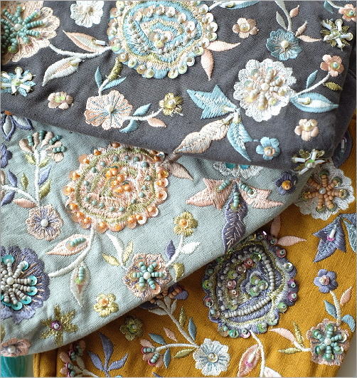 ビーズ刺繍ポーチB 3カラー(4)