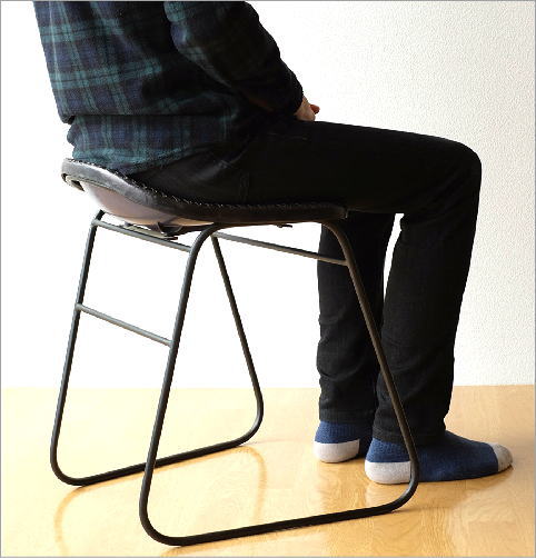 アイアンと本革のスツールC(3)