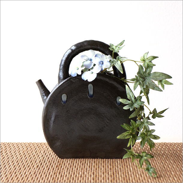 花瓶 和陶器ベース 黒釉土瓶型(4)