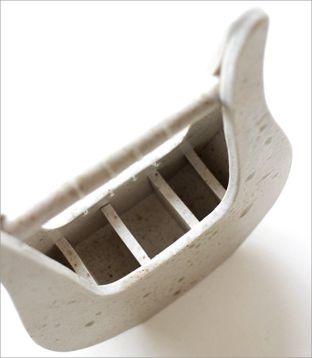 陶器のフラワーベース ハープ(2)