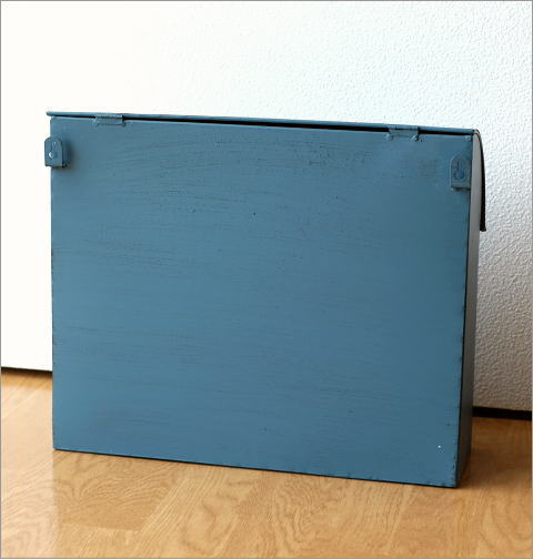 シャビーなメタルBOXポスト(4)