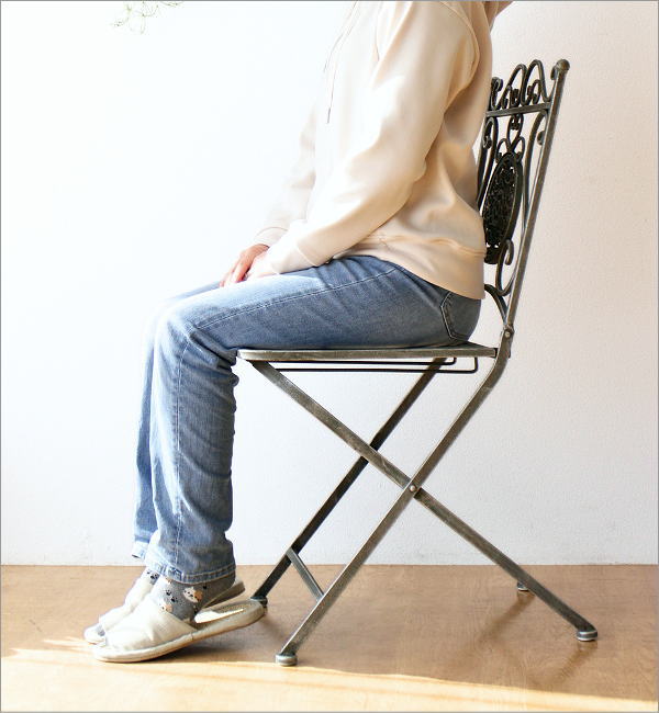 レトロアイアンのガーデンチェア(7)