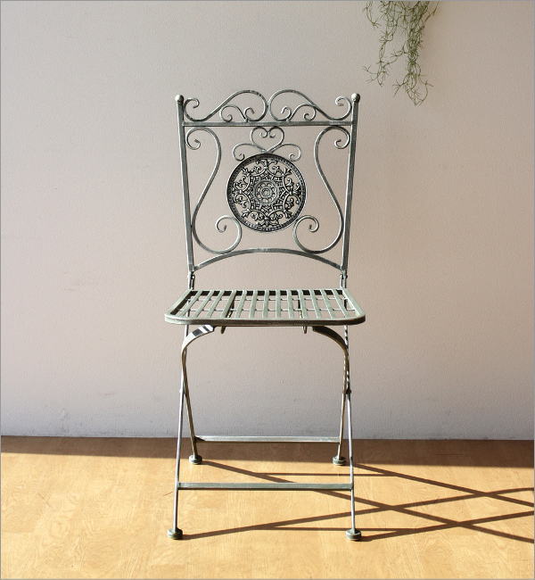 レトロアイアンのガーデンチェア(9)