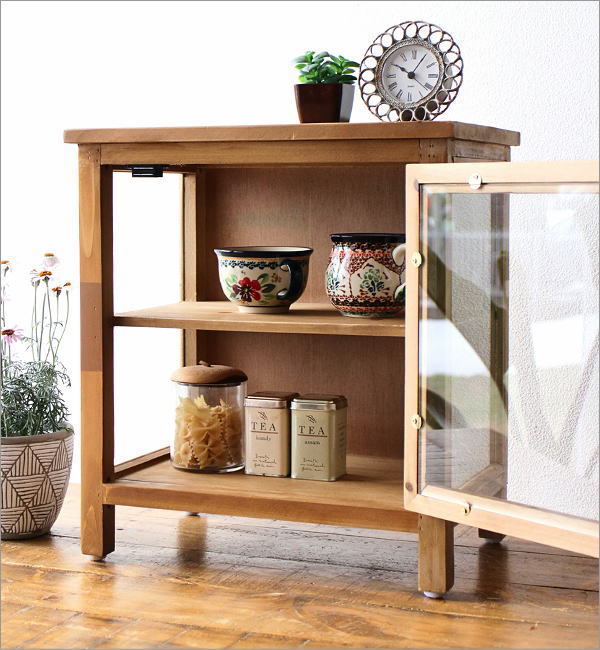 レトロなウッドのキッチンキャビネット(2)