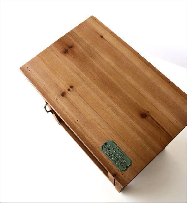 レトロなウッドのキッチンキャビネット(3)