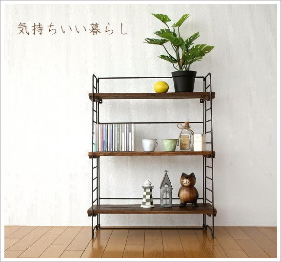 シャビーシックなアイアン＆ウッドシェルフ
