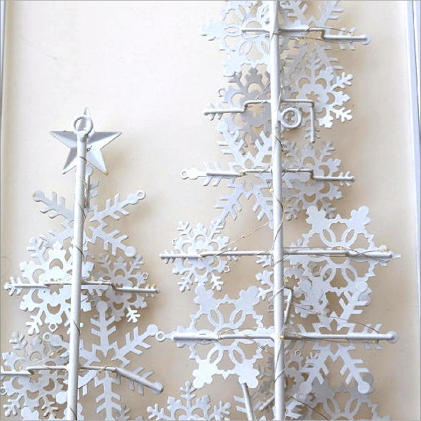 アイアンの壁飾り LEDスノーツリー(8)