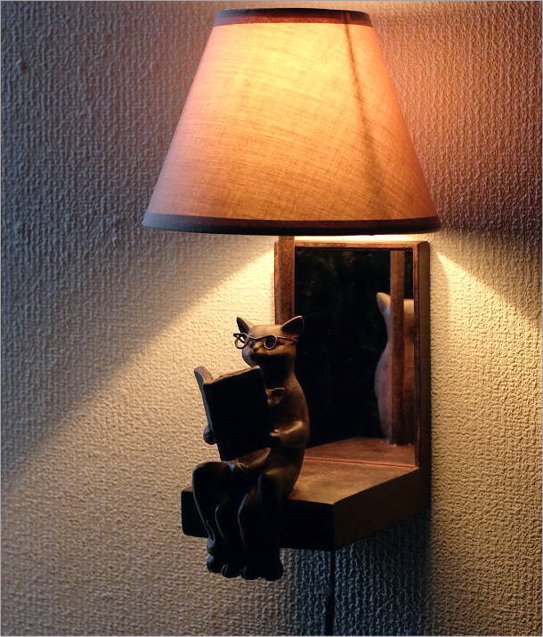 親子ネコの壁掛けランプ(8)
