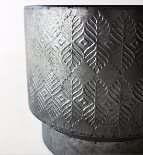 アイアンのリーフ ポット  2カラー(3)