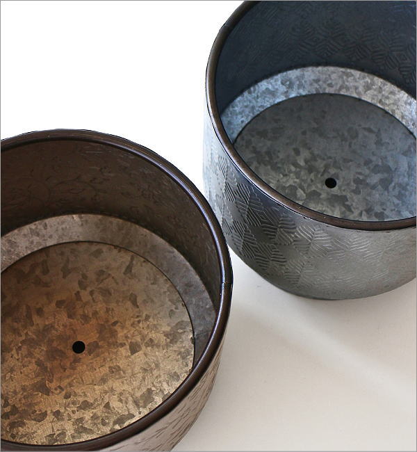アイアンのリーフ ポット  2カラー(5)