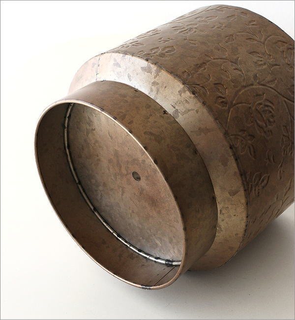 アイアンのリーフ ポット  2カラー(6)