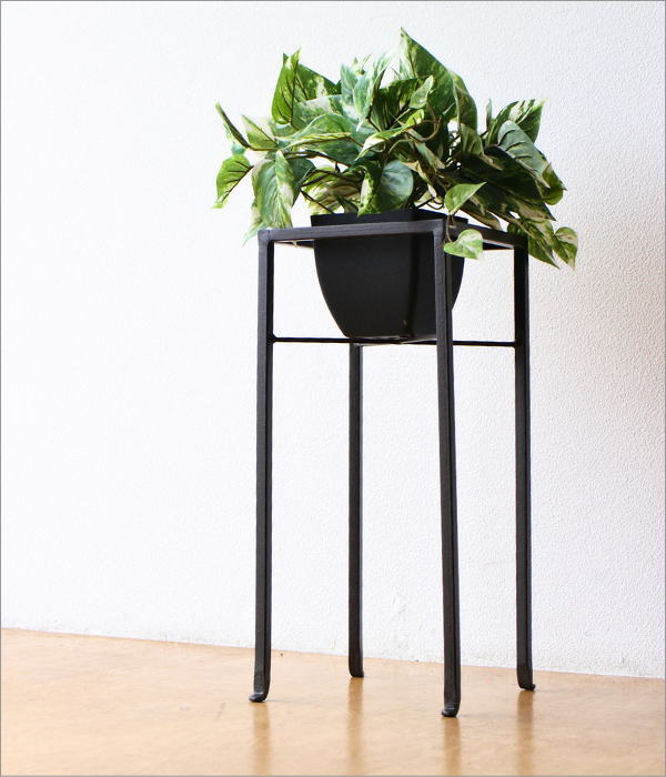 アイアンのフラワーラックスタンド(1)