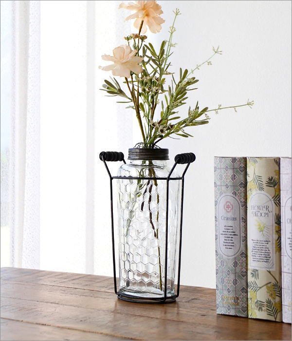 ガラスのフラワーべース アイアンハンドル＆メッシュ蓋付き(1)