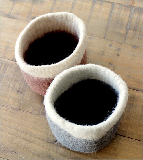 羊毛フェルトの鉢カバー M 2カラー(2)