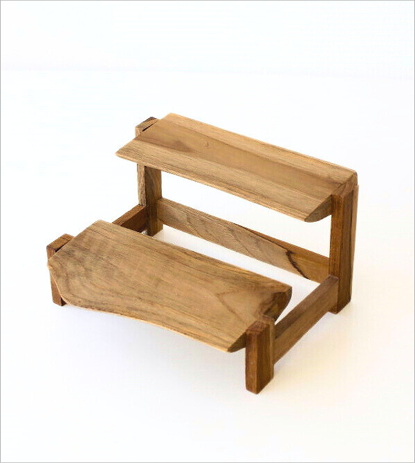 チークの2段ディスプレイスタンド(8)