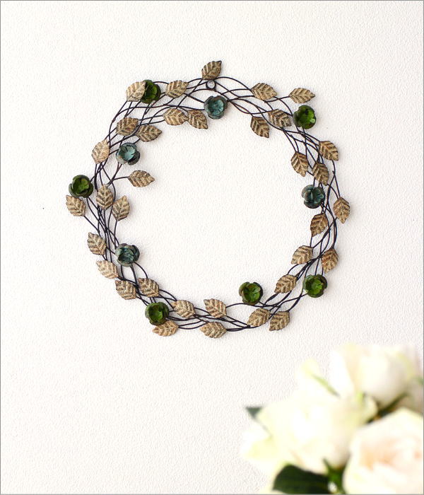 シャビーなメタルリース(1)