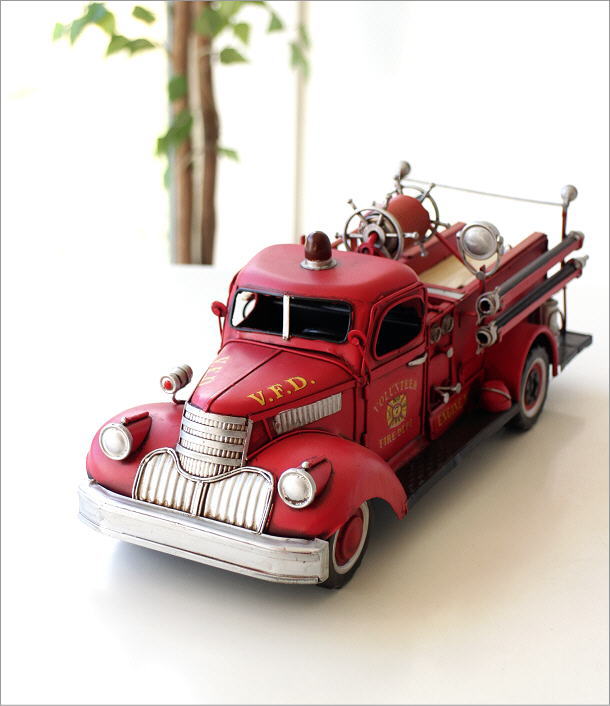 American Nostalgia レトロ消防車(1)