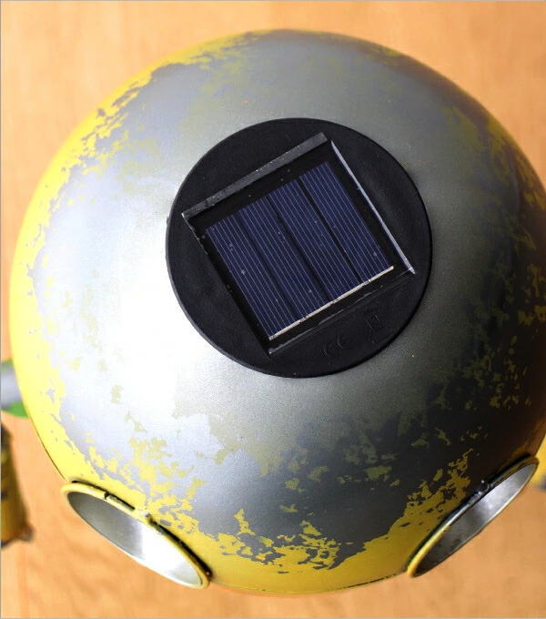 ソーラーライト付き ロボットの置物 B(4)