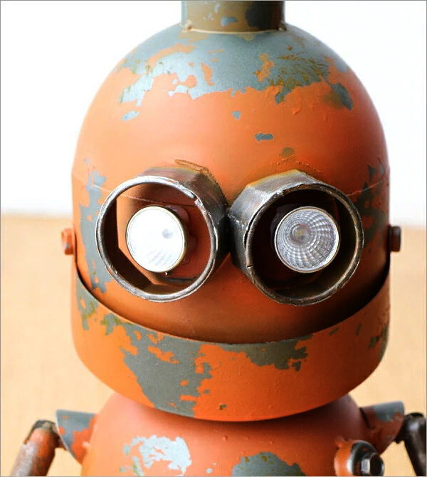 ソーラーライト付き ロボットの置物 A(2)