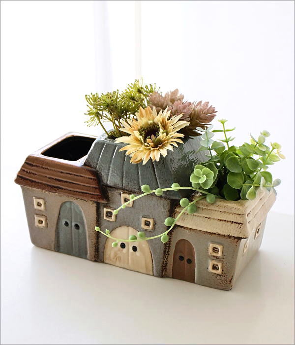 メルヘンハウスのフラワーポット B(1)