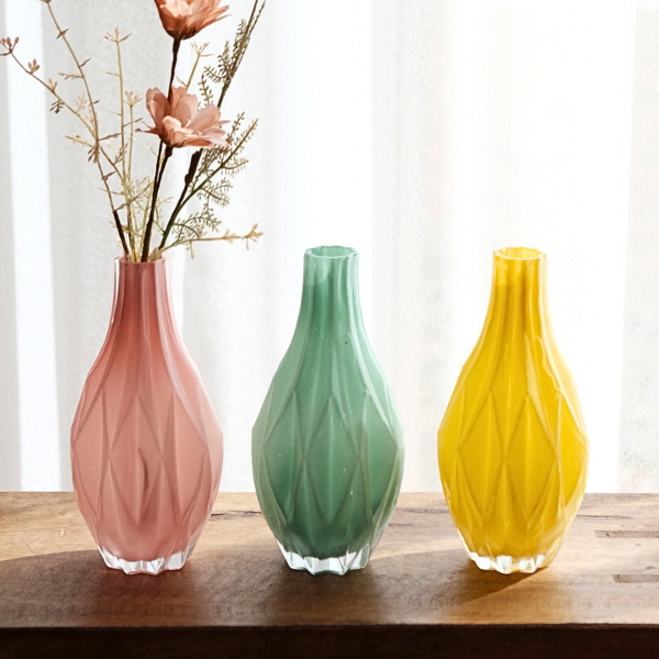 MILK GLASS  VASE ダイヤ 3カラー