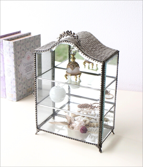 ホワイト真鍮とガラスのアーチキャビネットケース(1)