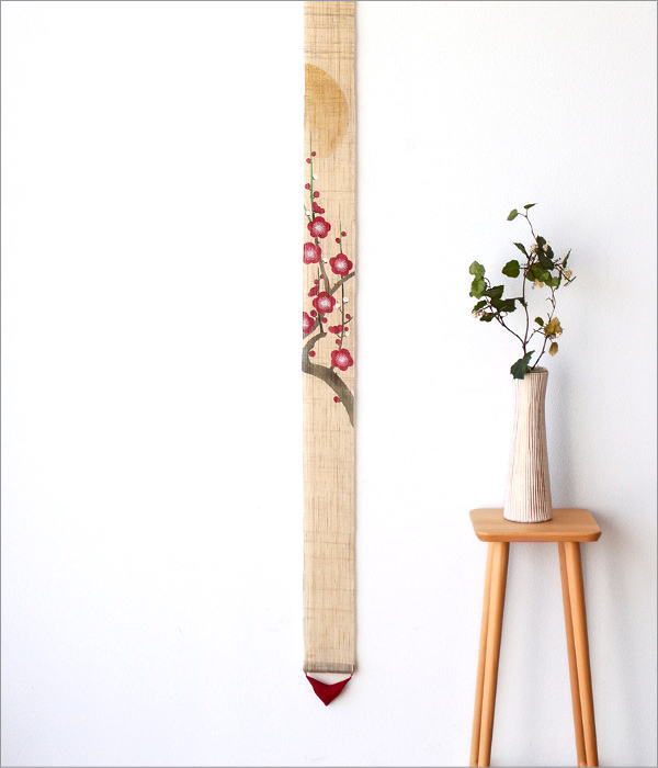 細タペストリー 明か時の梅(1)