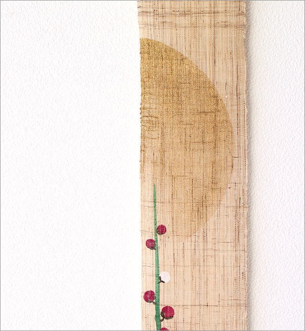 細タペストリー 明か時の梅(2)