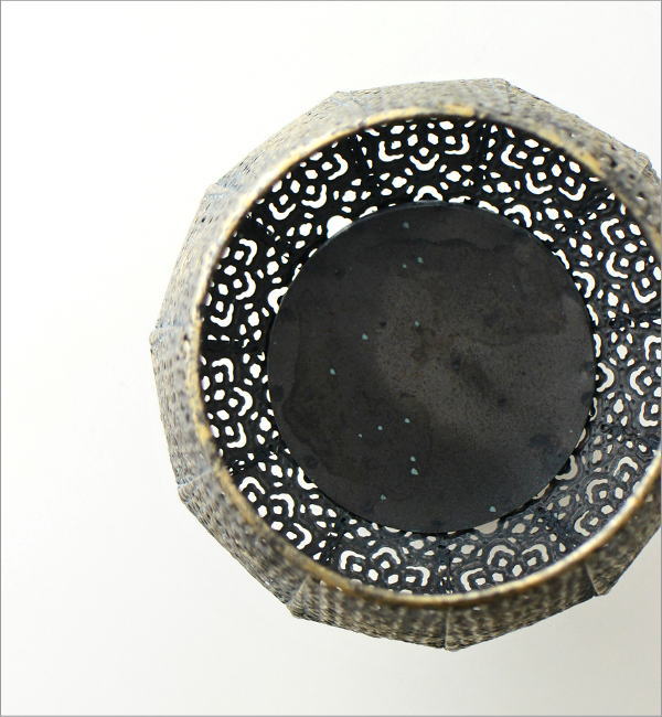 シャビーなアイアンのレースカップ(4)