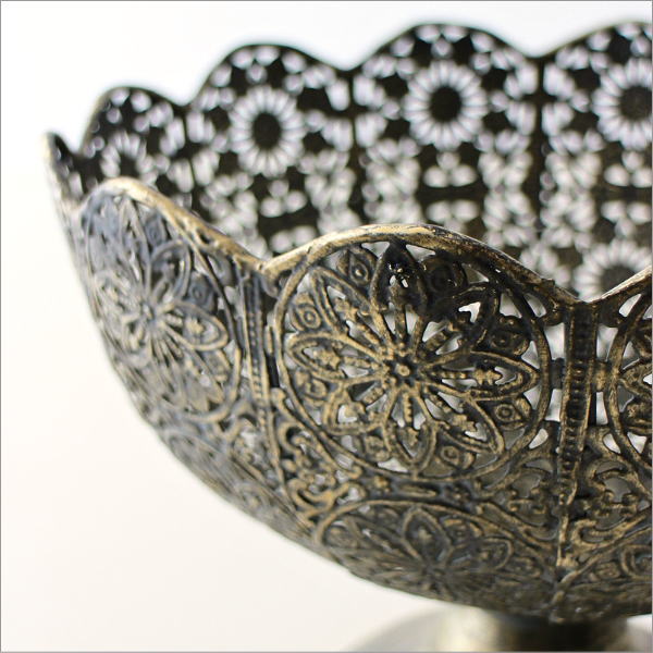 シャビーなアイアンのレースカップ ワイド(3)