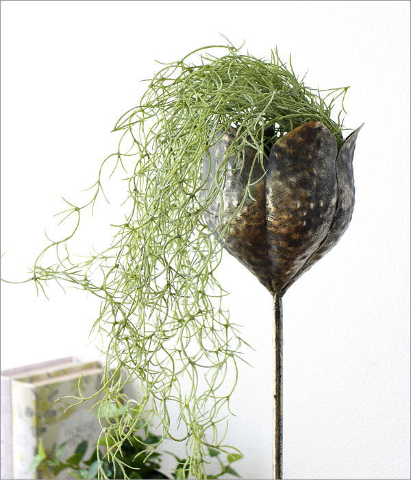 シャビーなアイアンのトーチフラワーカップ(1)