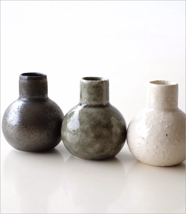 陶器の小さな小さな花瓶 3色セット(2)